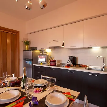 Casa Fiorita Pool And Apartmán Reno Di Leggiuno